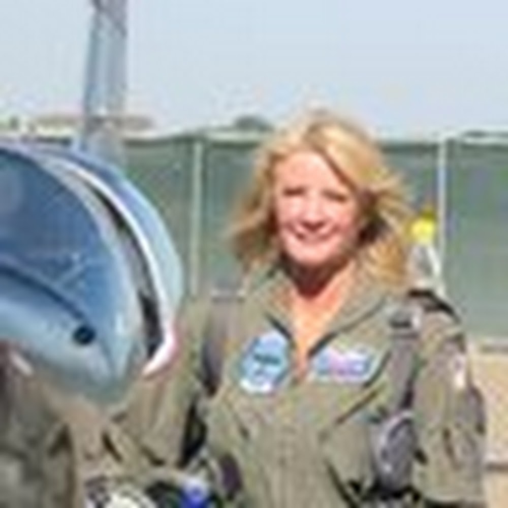 Meet your Posher, Niki